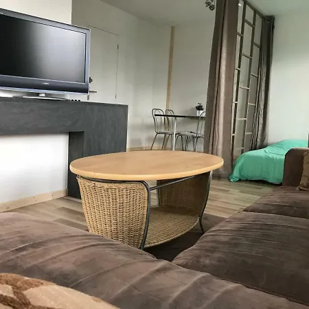 Апартаменты Location *